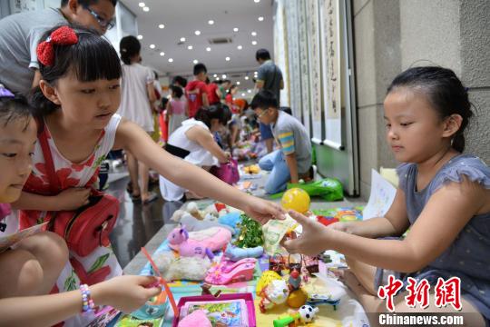 ͼΪ�����г���Ľ��ס�������� ��