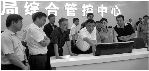 部分军队全国人大代表视察黑龙江铁路运输检察工作