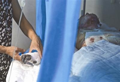 13岁少年泼油火烧女教师被免刑续:或入工读学校