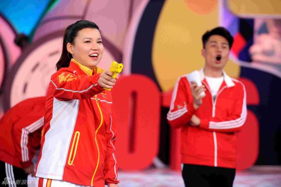 张梦雪:夺冠表情照吓到自己 生活中不是冷漠女王 张梦雪欢笑参加节目