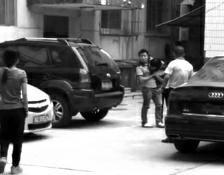 �����ԳƱ�ƭ�봫�� �ֵ���Ю�֡�Ů�ѽ��̾���