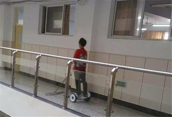 �������ҵ��̣��ൺ��У�������Ų�ƽ�⳵�ϵ�