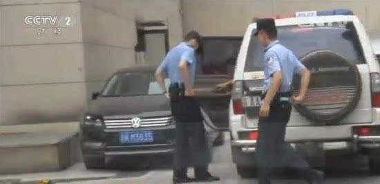 男婴手术后被弃医院3年 父母遭拘留才肯接走孩子 男童手术后被弃医院3年 父母遭拘留才肯接走孩子