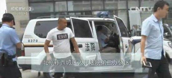 男婴手术后被弃医院3年 父母遭拘留才肯接走孩子 男童手术后被弃医院3年 父母遭拘留才肯接走孩子