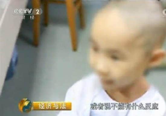 男婴手术后被弃医院3年 父母遭拘留才肯接走孩子 男童手术后被弃医院3年 父母遭拘留才肯接走孩子