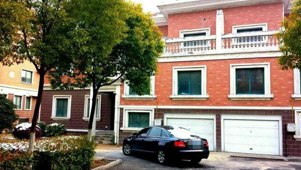 安徽灵璧副县长被免职 曾在扶贫下乡时嫌群众手脏 安徽灵璧副县长被免职 曾在扶贫下乡时嫌群众手脏